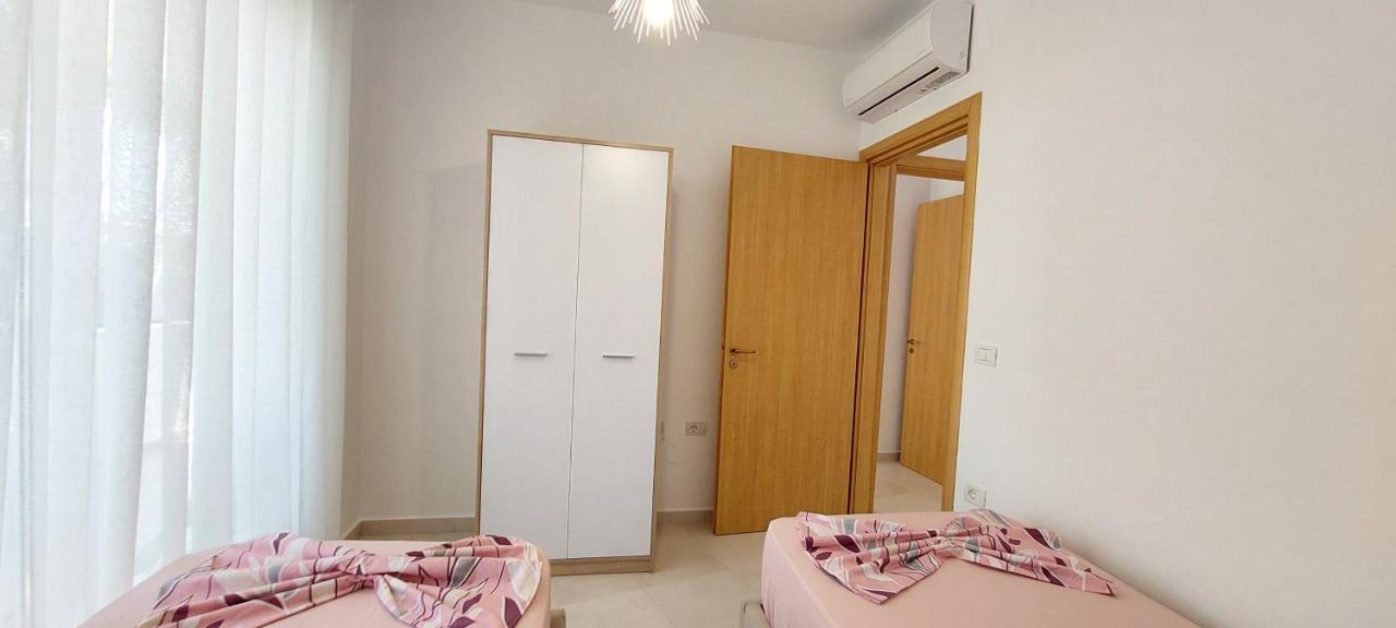 Reina Apartments_lura 3_gjiri Lalzit *