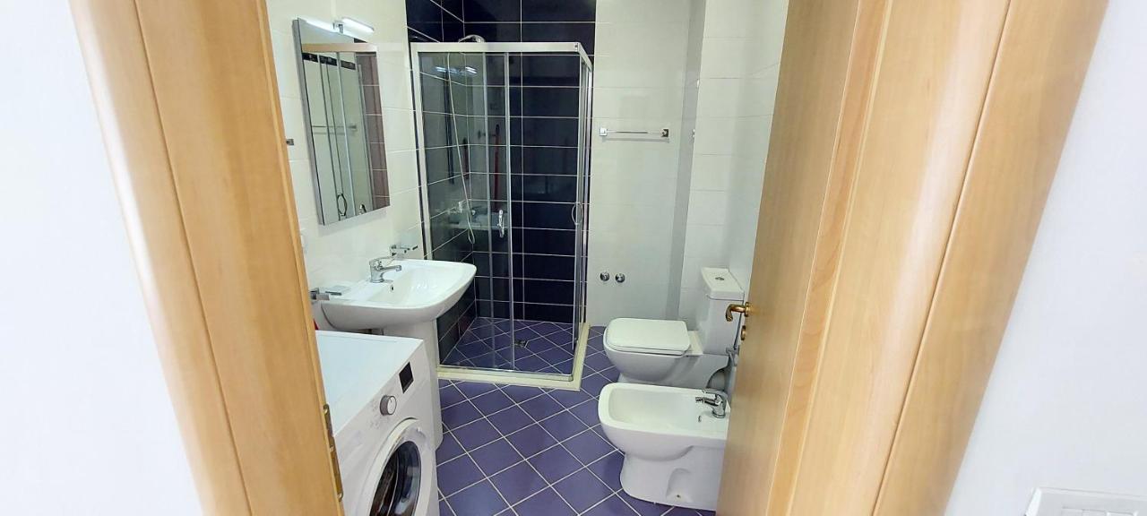Reina Apartments_lura 3_gjiri Lalzit