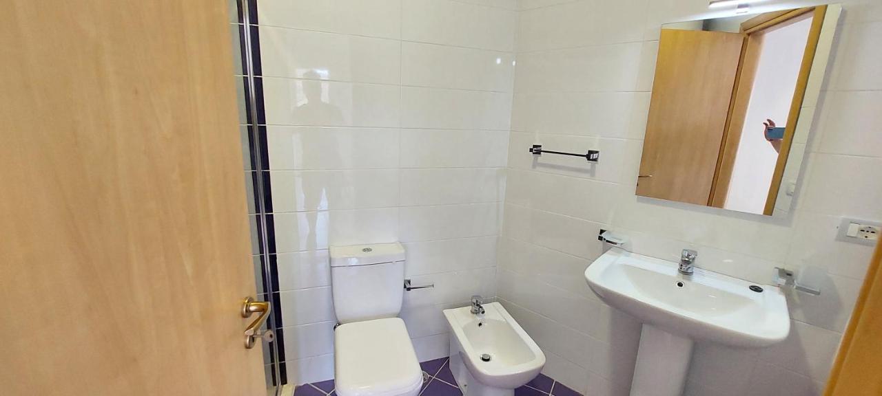 Reina Apartments_lura 3_gjiri Lalzit Appartement Durrës